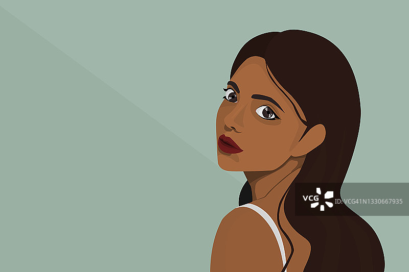 深色皮肤之美：笑容灿烂的深色皮肤女性图片素材