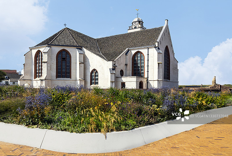 荷兰南荷兰省卡特韦克圣安德鲁斯教堂（15世纪）景色图片素材