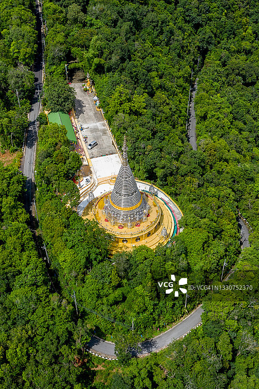 山顶宝塔鸟瞰图图片素材