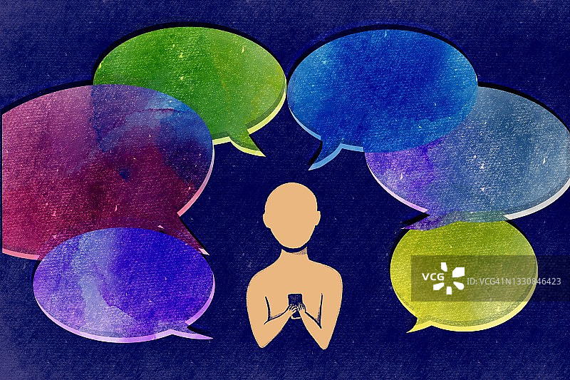 男人在语音气泡中使用手机图片素材