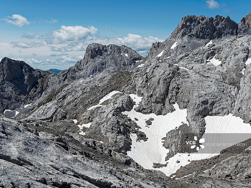 欧洲山峰的维罗妮卡避难所图片素材