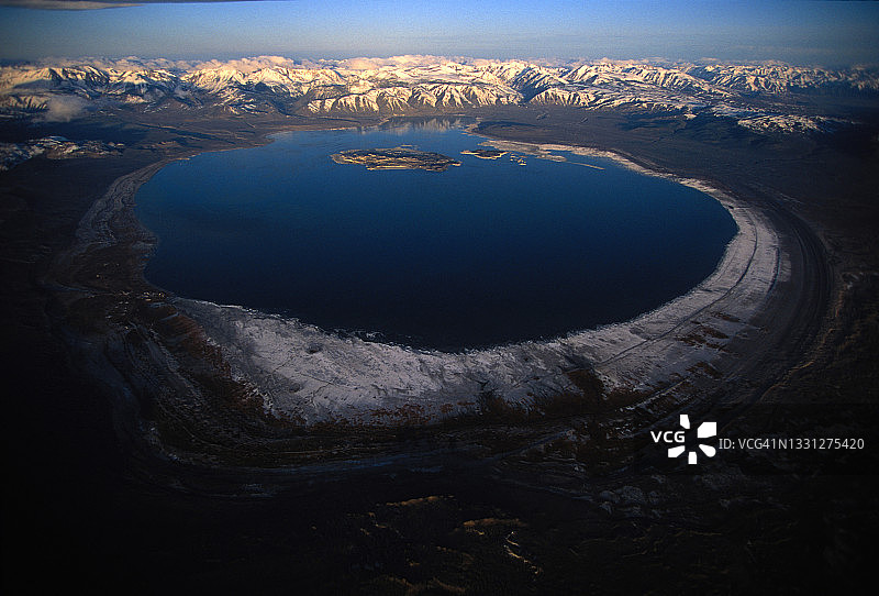航拍加州莫诺湖图片素材