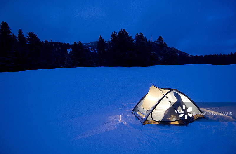 冬季露营图片素材