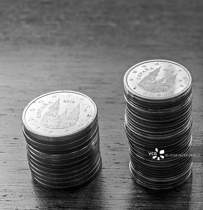 硬币堆叠图片素材