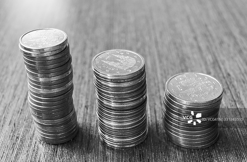 硬币堆叠图片素材