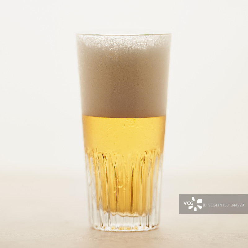 比利时皮尔森啤酒图片素材