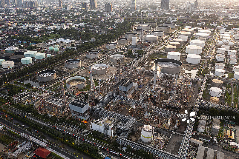 炼油厂鸟瞰图片素材