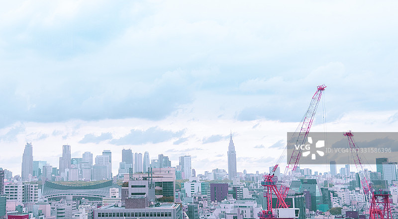东京城市与建筑吊车高角度照片图片素材