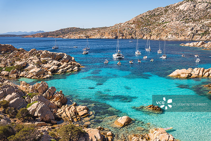 意大利撒丁岛拉马达莱纳群岛卡普雷拉科蒂奇奥海湾图片素材