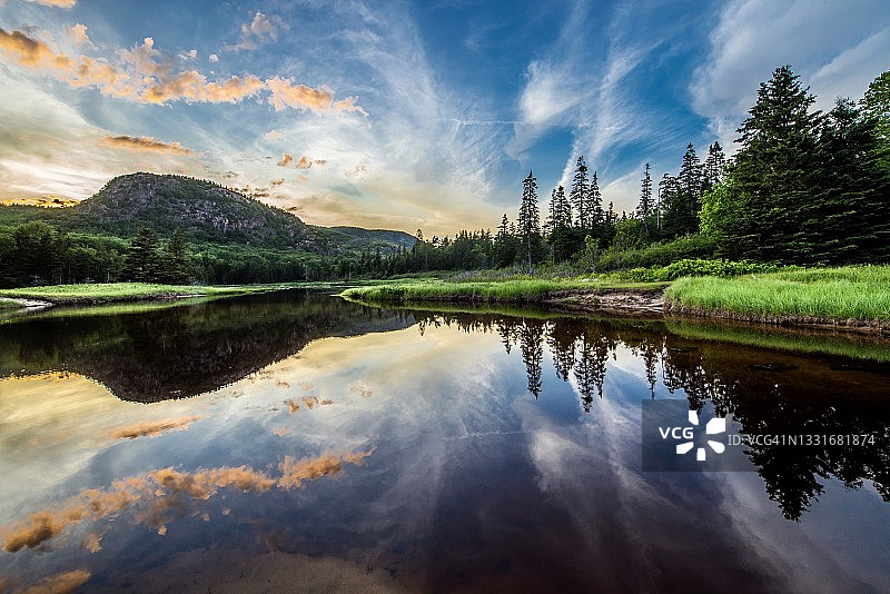 缅因州阿卡迪亚国家公园蜂巢泻湖图片素材