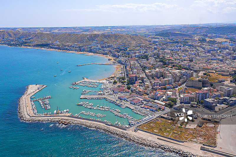 克罗托内港口，意大利图片素材