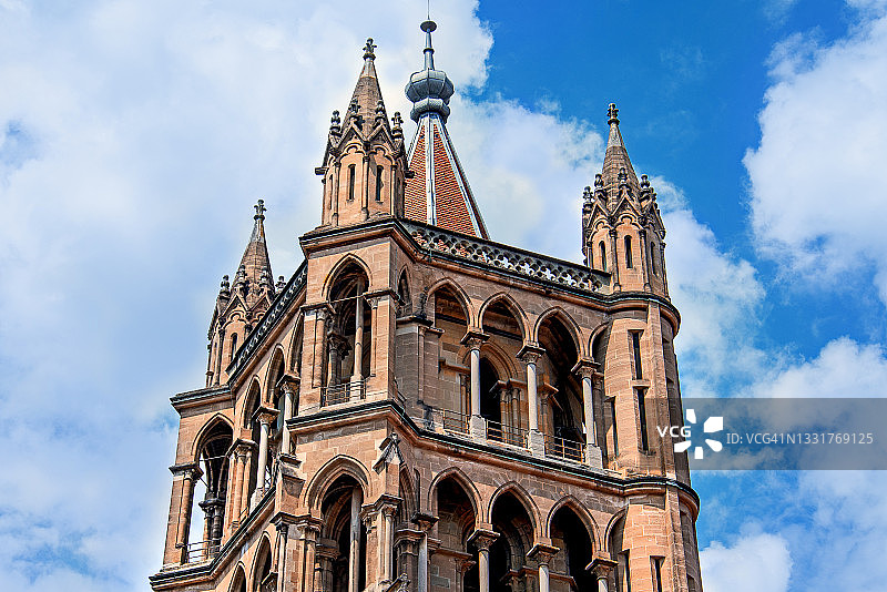 瑞士洛桑圣母大教堂塔楼图片素材