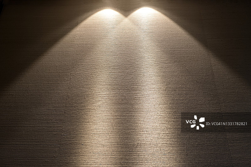 墙壁灯光形成的抽象光斑图片素材