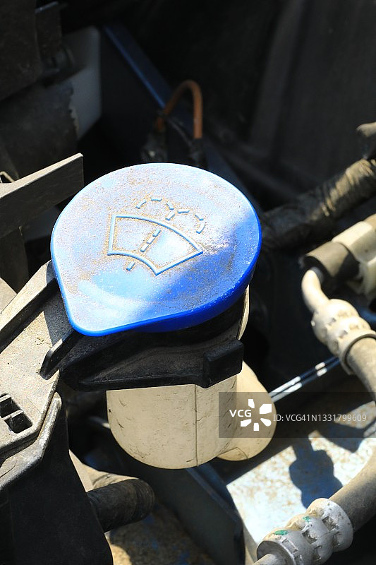 风挡雨刷液加注口盖图片素材