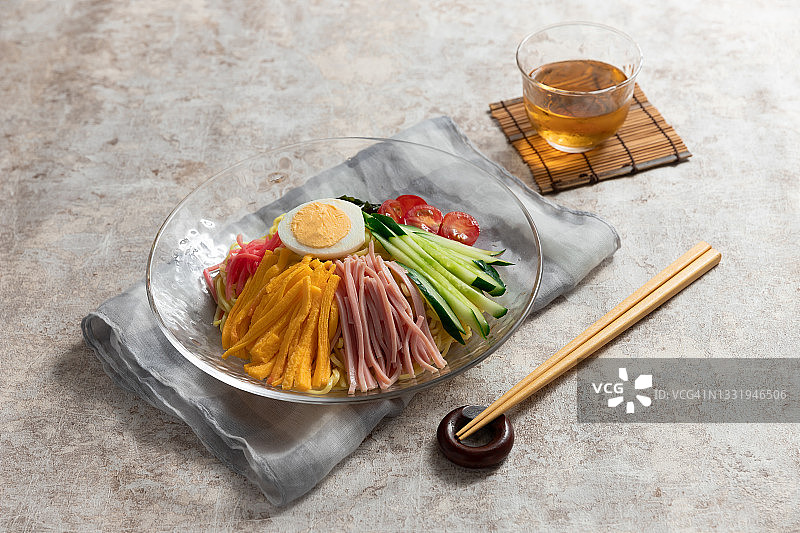 冰镇中式面条图片素材