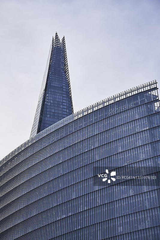 伦敦碎片大厦的玻璃幕墙图片素材