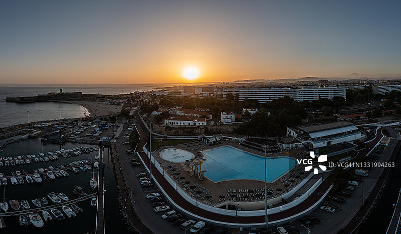 卡斯卡伊斯海岸、奥埃拉斯码头和海洋泳池图片素材