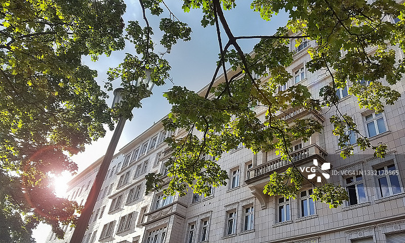 德国柏林卡尔·马克思大街住宅建筑外立面图片素材