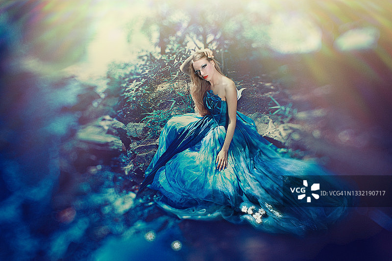 林中仙女图片素材