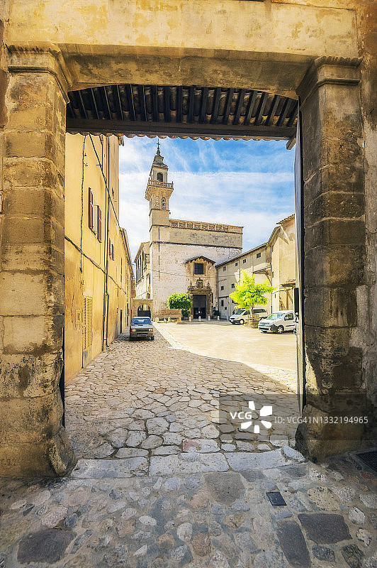 西班牙马略卡岛帕尔马通往圣克拉拉修道院的门图片素材