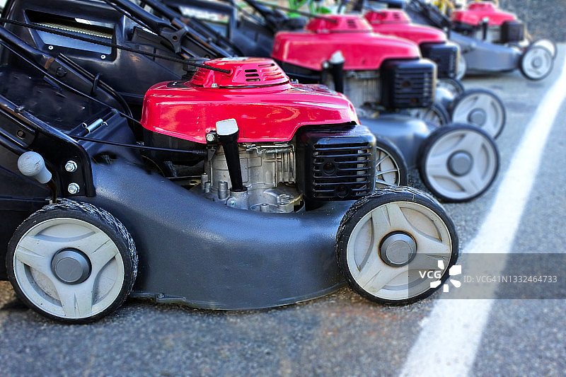 一组割草机图片素材