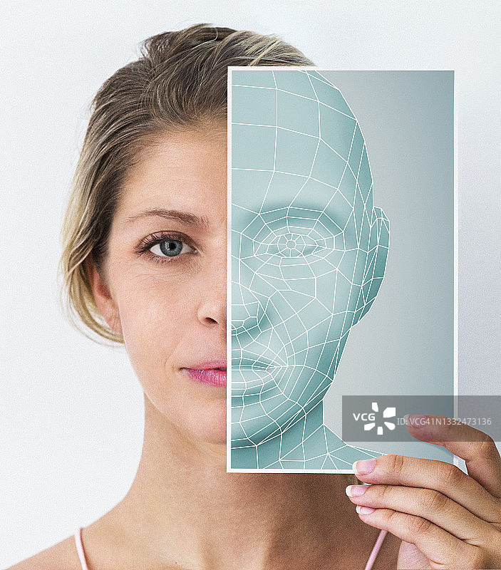 女性面部与3D线框模型面部，美容科技图片素材