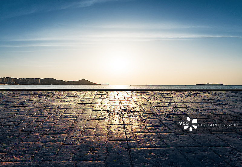 海边的停车场图片素材