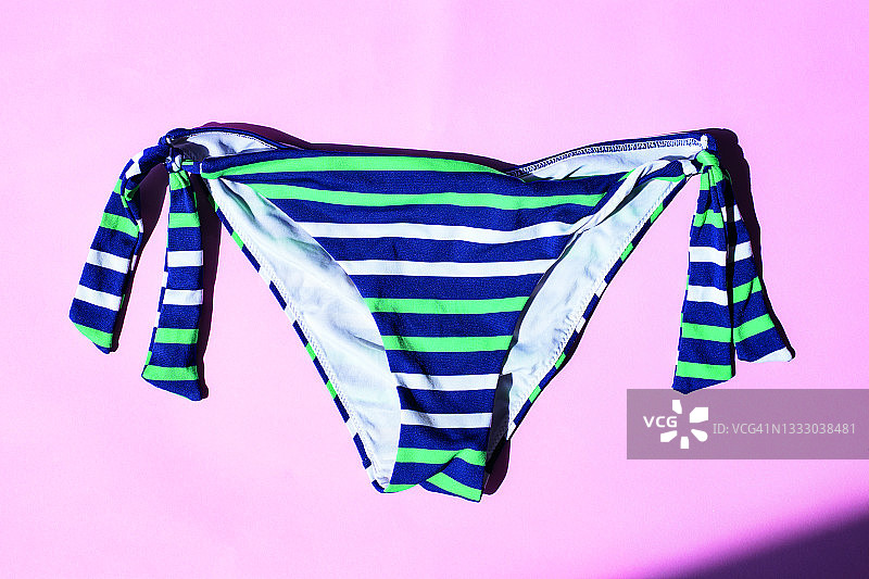 比基尼平铺图片素材