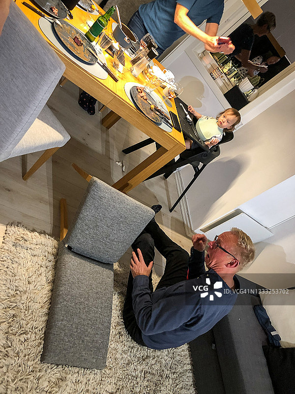 餐桌事故图片素材