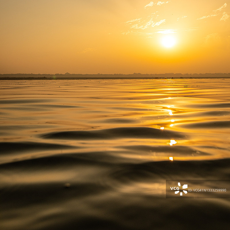 恒河遐想图片素材