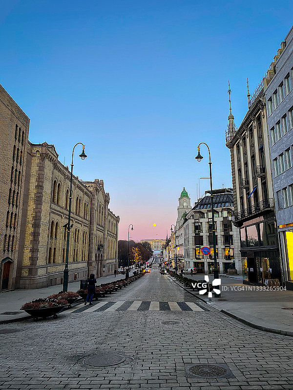 通往挪威奥斯陆皇宫的道路图片素材