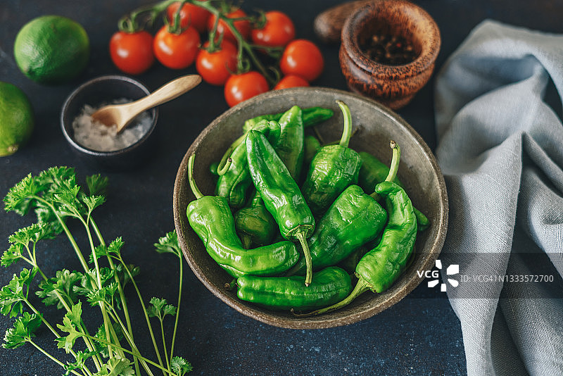 新鲜帕德隆辣椒图片素材