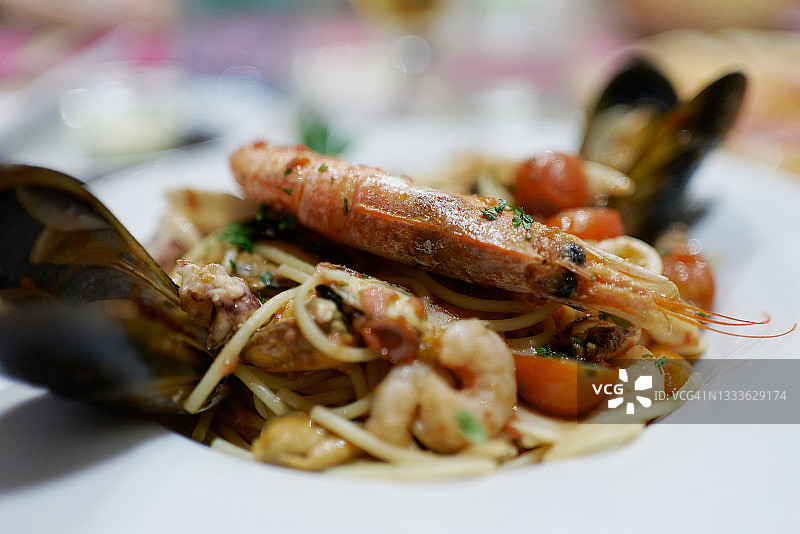 海鲜意面美食特写，餐厅服务图片素材