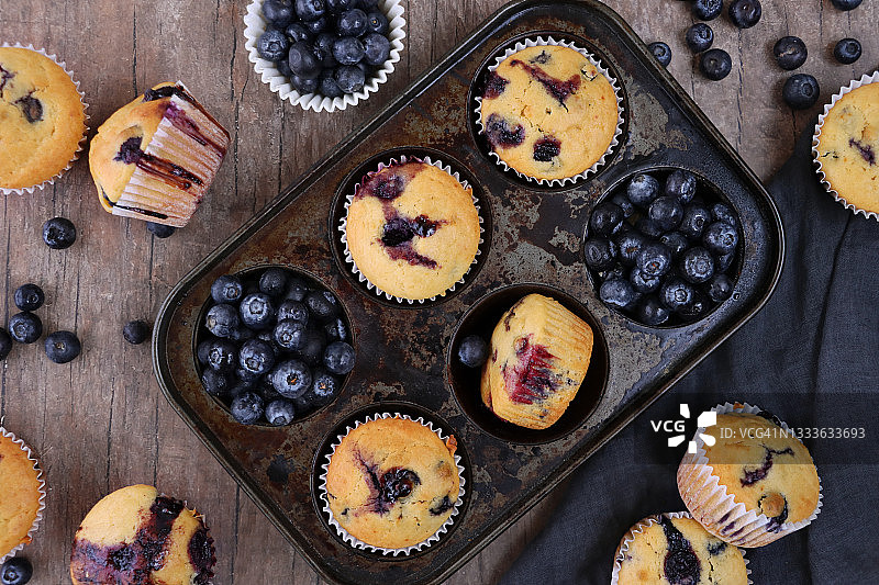 自制蓝莓玛芬蛋糕图片素材