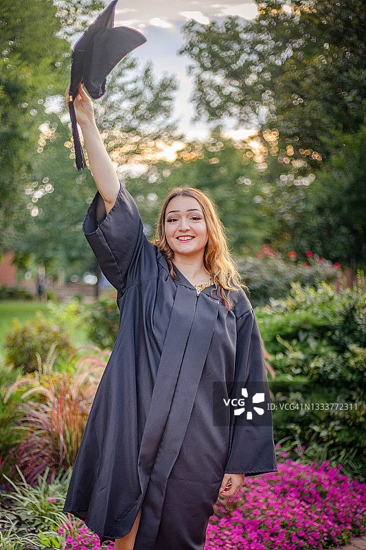 女大学毕业生图片素材