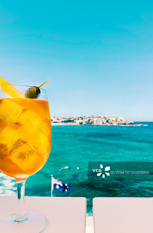 悉尼邦迪海滩的意大利橙汁饮品图片素材
