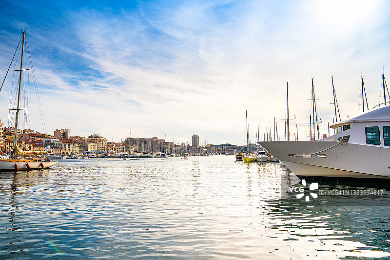 马赛美丽的海港景色图片素材