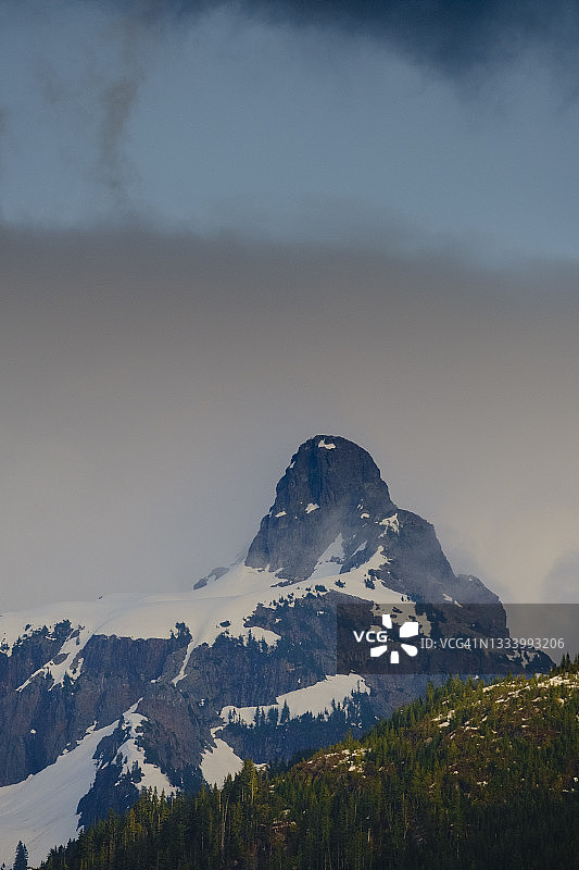 斯阔米什附近的副驾驶山，不列颠哥伦比亚省图片素材