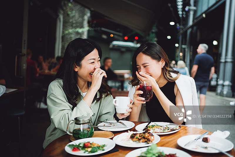有趣的午餐聚会图片素材