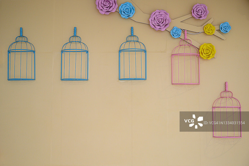 卡通鸟笼壁挂图片素材