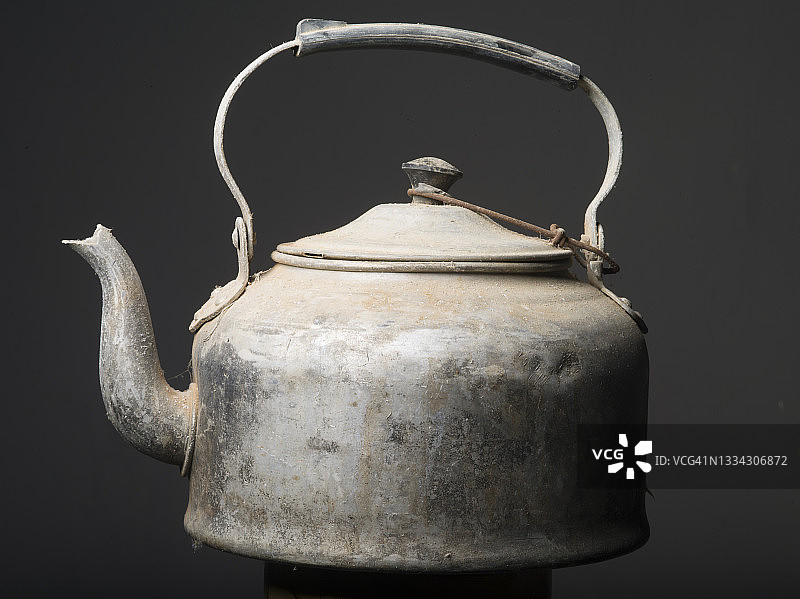 苏丹探险家在非洲使用的水壶图片素材