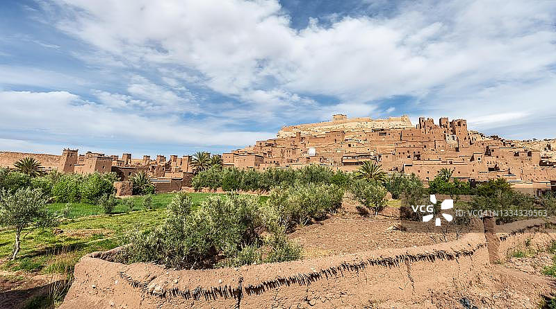 阿伊特·本·哈杜筑垒村,阿伊特·本·哈杜 Kasbah 住宅,高阿特拉斯,阿伊特·本·哈杜 Ksar,瓦尔扎扎特省,苏斯-马塞-德拉,摩洛哥图片素材