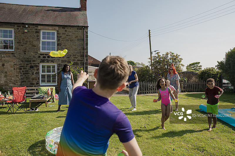 水球大战图片素材