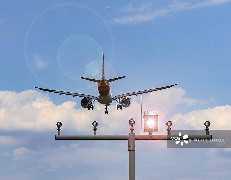 飞机着陆图片素材