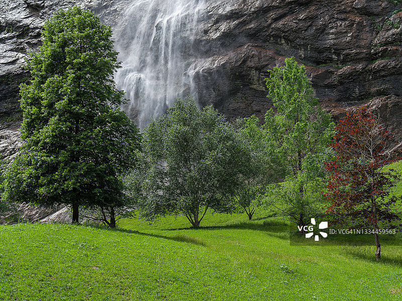 劳特布龙嫩的瀑布图片素材