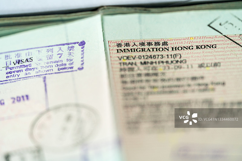 香港签证和越南护照上的印章图片素材