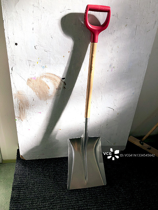 铁锹特写图片素材