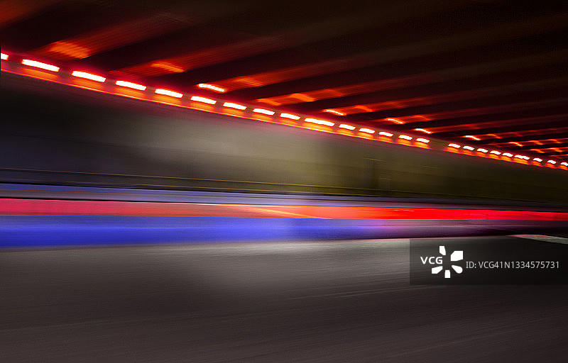 市内公路隧道图片素材