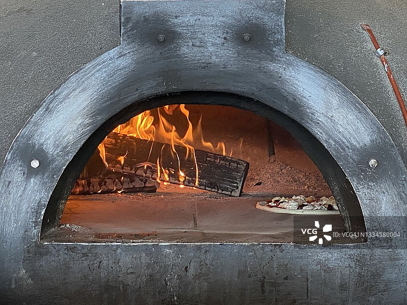 木制披萨烤箱烘焙图片素材