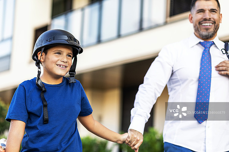 去上学图片素材